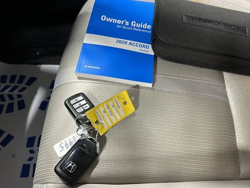 Used 2020 Honda Accord EX image 28