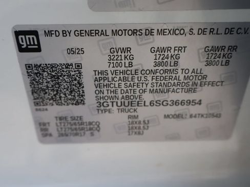 Certified 2025 GMC Sierra 1500 AT4 AWD/4WD image 54