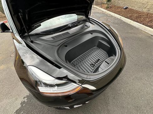 Used 2021 Tesla Model 3 Standard Range Plus image 36