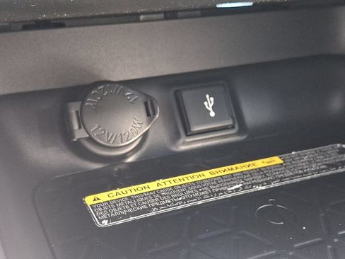 Used 2021 Toyota RAV4 XSE AWD/4WD image 27