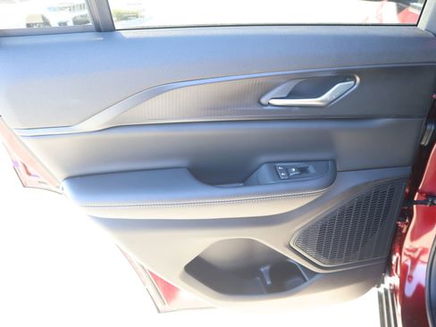 New 2026 Jeep Grand Cherokee Laredo image 17