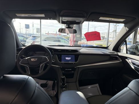 Used 2023 Cadillac XT5 Luxury image 22