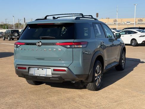 New 2026 Nissan Pathfinder SL FWD image 5