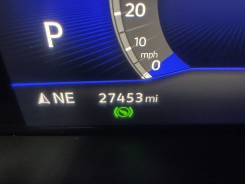 Certified 2022 Volkswagen Taos SE w/ Panoramic Sunroof Package image 13