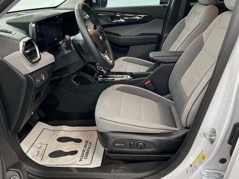 New 2025 Chevrolet TrailBlazer LT w/ Convenience Package image 18