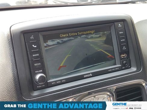 Used 2011 Chrysler Town & Country Touring image 16