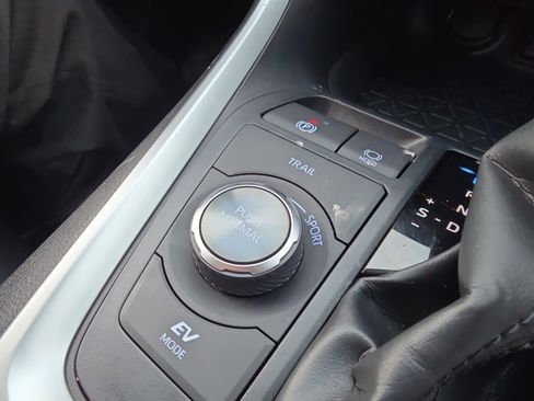 Used 2022 Toyota RAV4 XSE image 27