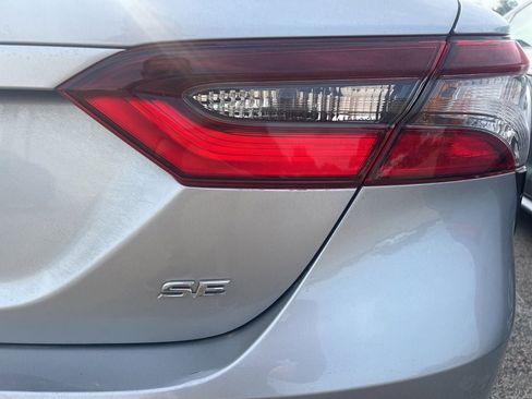Used 2023 Toyota Camry SE FWD image 7