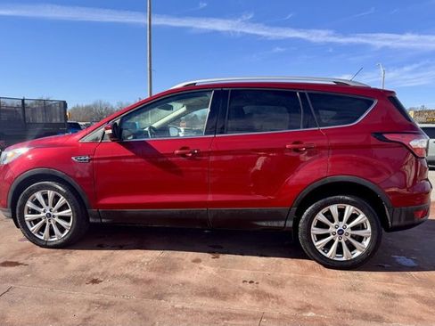 Used 2017 Ford Escape Titanium image 8
