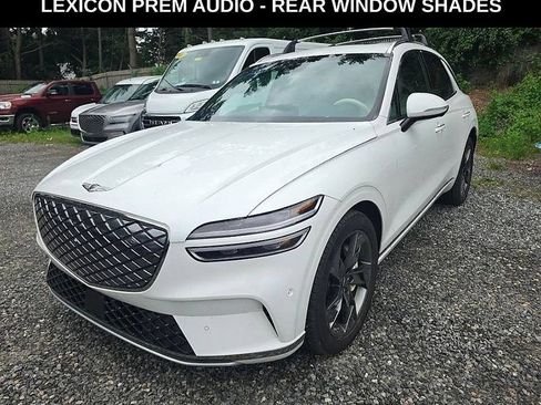 Used 2025 Genesis Electrified GV70 w/ Prestige Package AWD/4WD image 4