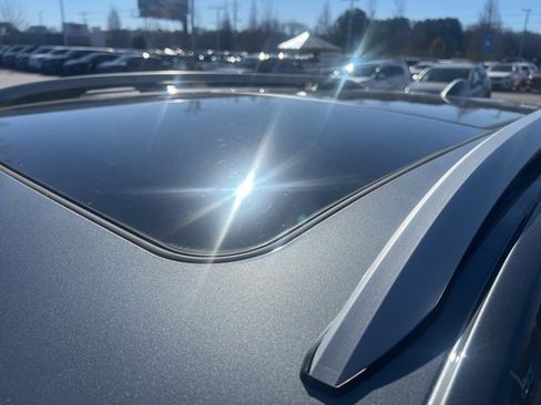 Used 2020 GMC Terrain SLT w/ Preferred Package image 16