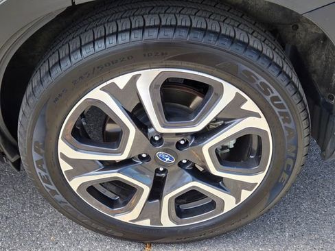 Used 2023 Subaru Ascent Limited w/ Technology Package image 11