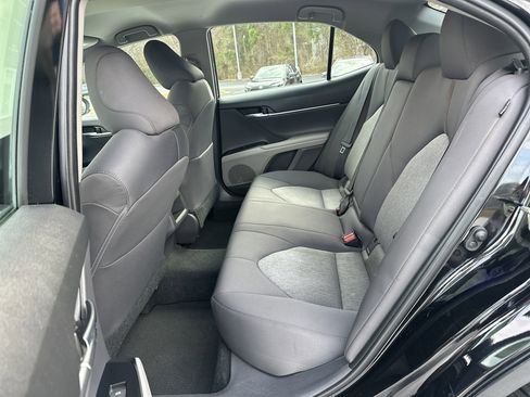 Used 2020 Toyota Camry LE image 30