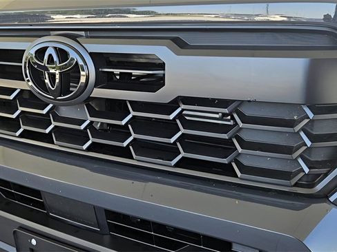 Used 2025 Toyota Tacoma 4x4 Double Cab Hybrid image 2