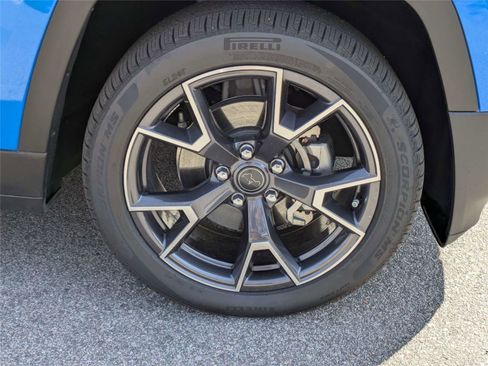 New 2026 Jeep Cherokee Overland w/ Advanced Pro Tech Group AWD/4WD image 12