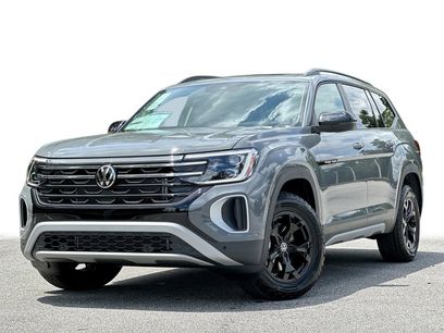 New 2025 Volkswagen Atlas Peak Edition SE