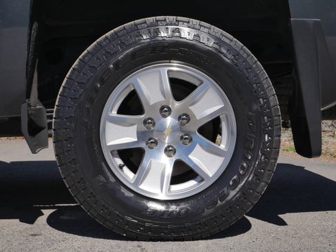 Used 2018 Chevrolet Silverado 1500 LT w/ All Star Edition image 15