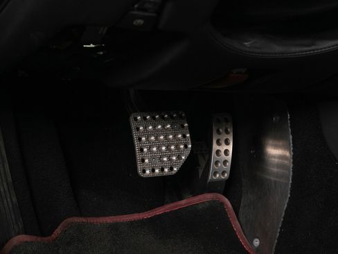 Used 2012 Ferrari California image 34