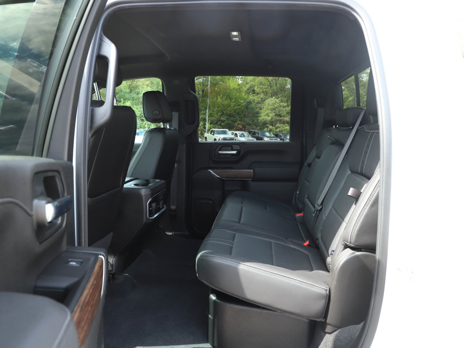 Used 2020 Chevrolet Silverado 3500 High Country w/ Technology Package AWD/4WD image 17