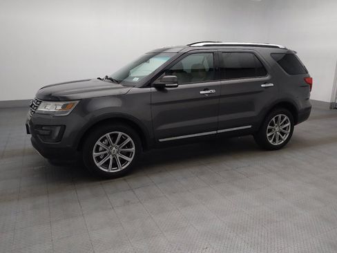 Used 2016 Ford Explorer Limited w/ Equipment Group 301A AWD/4WD image 2