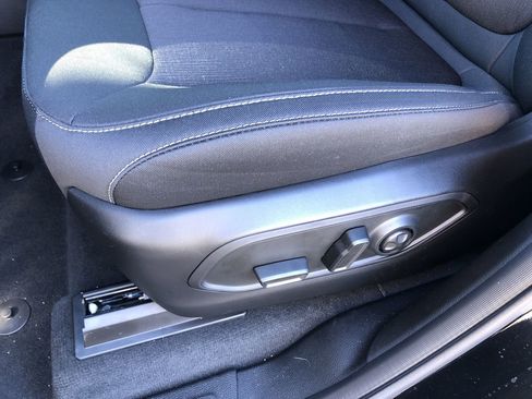 New 2025 Jeep Grand Cherokee Laredo X w/ Luxury Tech Group I image 23