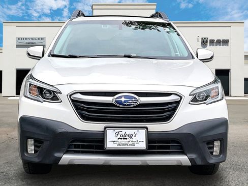 Used 2020 Subaru Outback Limited AWD/4WD image 3