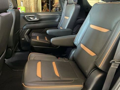Used 2024 GMC Yukon AT4 w/ Technology Package image 12