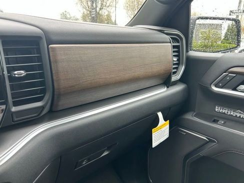 New 2026 Chevrolet Silverado 1500 High Country w/ Midnight Edition AWD/4WD image 34