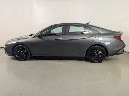 Certified 2026 Hyundai Elantra Sport FWD image 4
