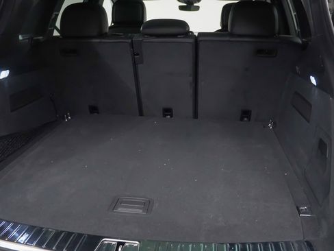 Used 2025 Porsche Cayenne E-Hybrid w/ Premium Package image 13