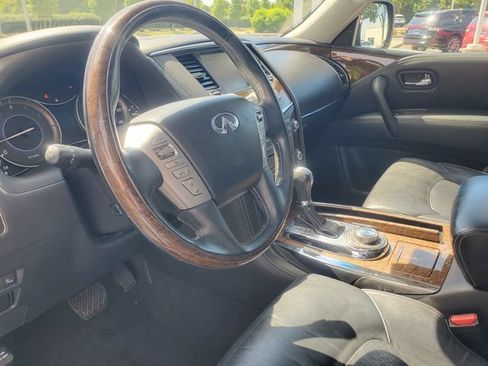 Used 2017 INFINITI QX80 4WD w/ Driver Assistance Package image 14