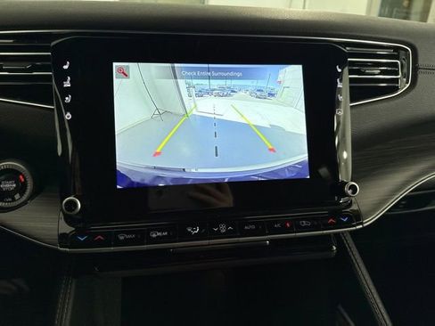 Used 2024 Jeep Wagoneer L Series II image 26