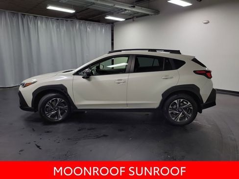 Used 2024 Subaru Crosstrek 2.0i Premium AWD/4WD image 5