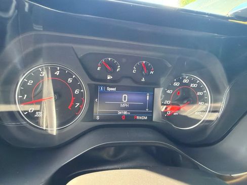 Used 2022 Chevrolet Camaro LT RWD image 12