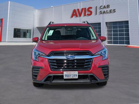 Used 2025 Subaru Ascent Premium AWD/4WD image 2