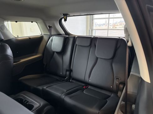 New 2026 Kia Carnival EX image 13