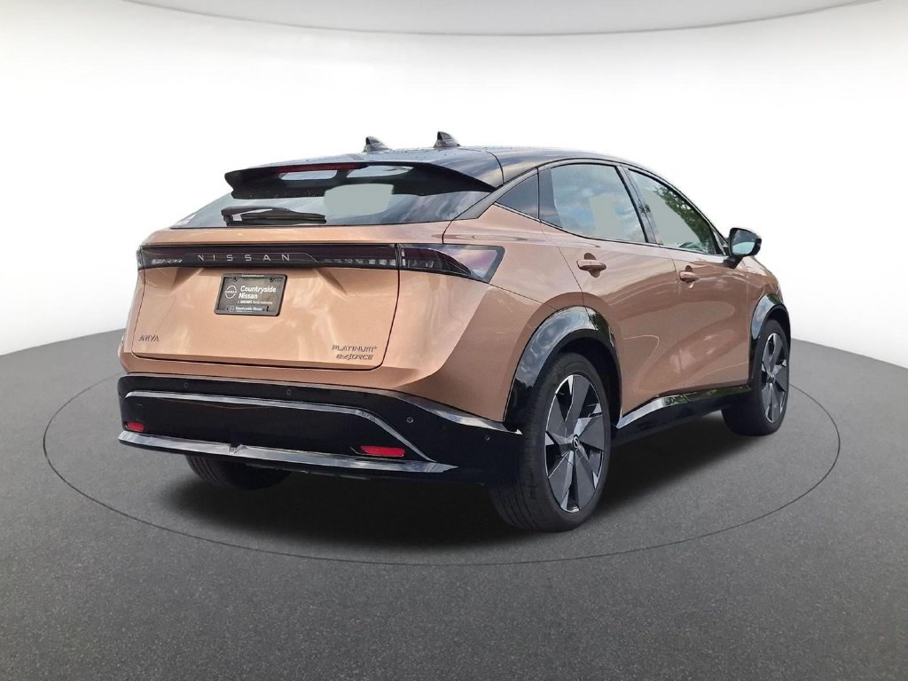 Used 2024 Nissan Ariya AWD image 5