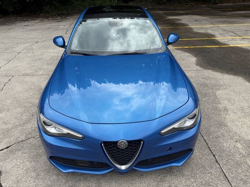 Used 2018 Alfa Romeo Giulia Ti Sport w/ Quick Order Package 22U Sport RWD image 13