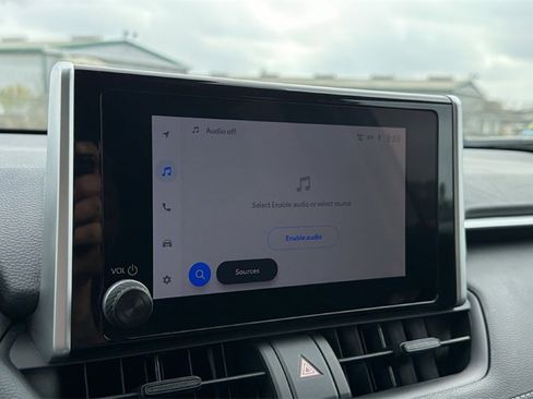 Certified 2024 Toyota RAV4 XLE image 28