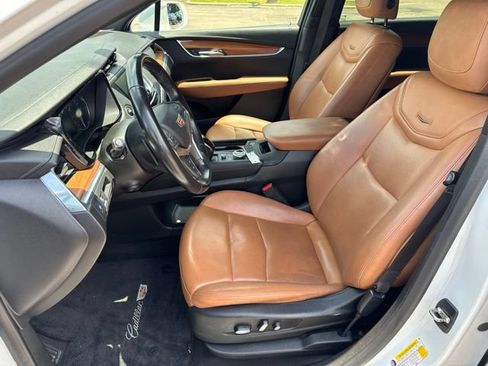 Used 2020 Cadillac XT5 Premium Luxury FWD image 18