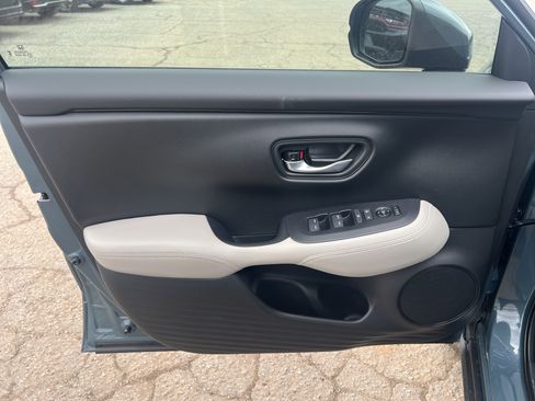 New 2026 Honda HR-V LX image 16