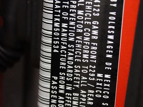 Used 2019 Volkswagen Beetle 2.0T S image 25