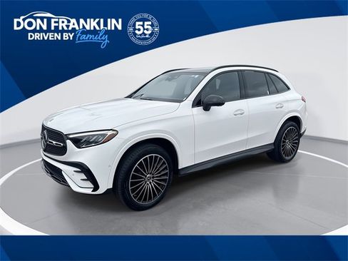 Used 2024 Mercedes-Benz GLC 300 4MATIC image 1