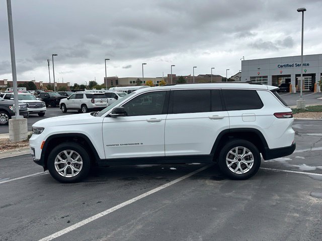 Used 2023 Jeep Grand Cherokee L Limited AWD/4WD image 2