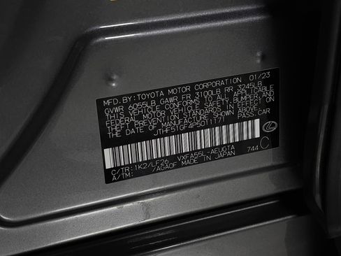 Used 2023 Lexus LS 500 F Sport w/ Accessory Package (Z2) image 36