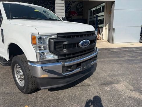 Used 2022 Ford F250 XL w/ Power Equipment Group AWD/4WD image 5
