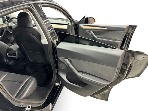 Certified 2023 Tesla Model Y Performance AWD/4WD image 12