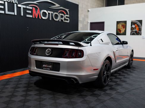 Used 2013 Ford Mustang GT Premium RWD image 16