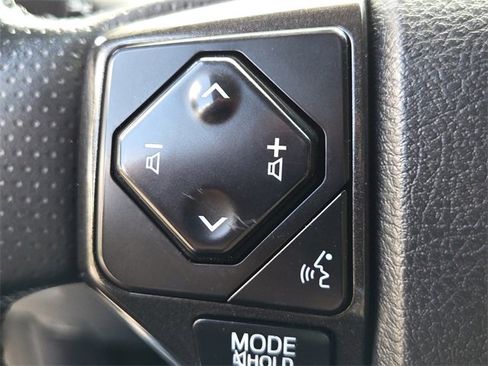 Used 2023 Toyota 4Runner 40th Anniversary SE image 25