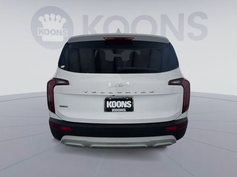 Used 2022 Kia Telluride LX AWD/4WD image 5